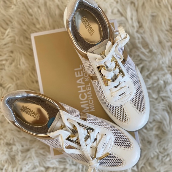michael kors maggie trainer